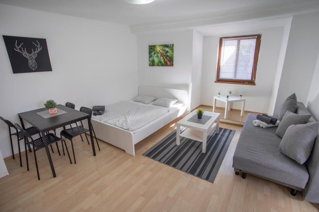 Old Town Studio Daire Hall in Tirol Dış mekan fotoğraf