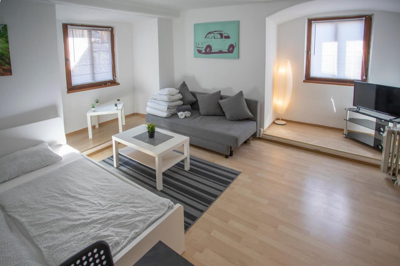 Old Town Studio Daire Hall in Tirol Dış mekan fotoğraf