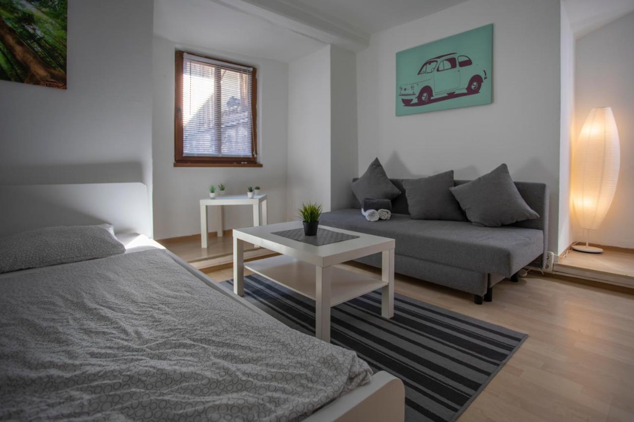 Old Town Studio Daire Hall in Tirol Dış mekan fotoğraf